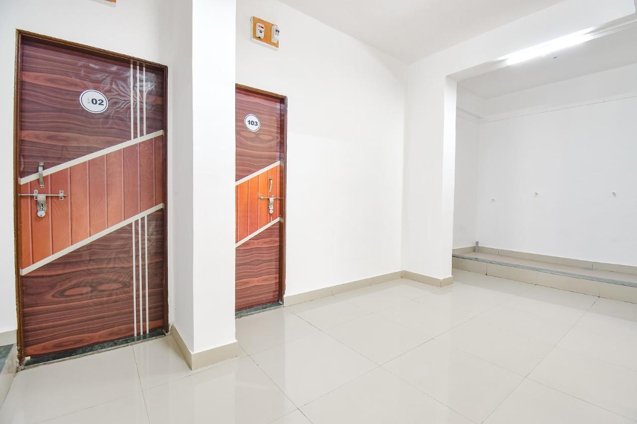Fabhotel Ashiyana Lodge - Nr Butterfly Park - Хинджавади Экстерьер фото